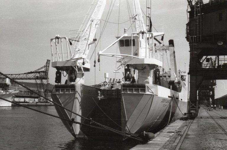 Chalutier de grande pêche JOSEPH DUHAMEL III Modèle Yacht Club Picard